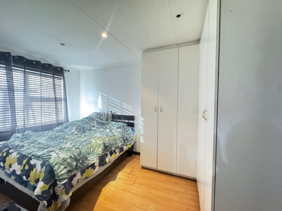 3 Bedroom Property for Sale in Park Village Western Cape